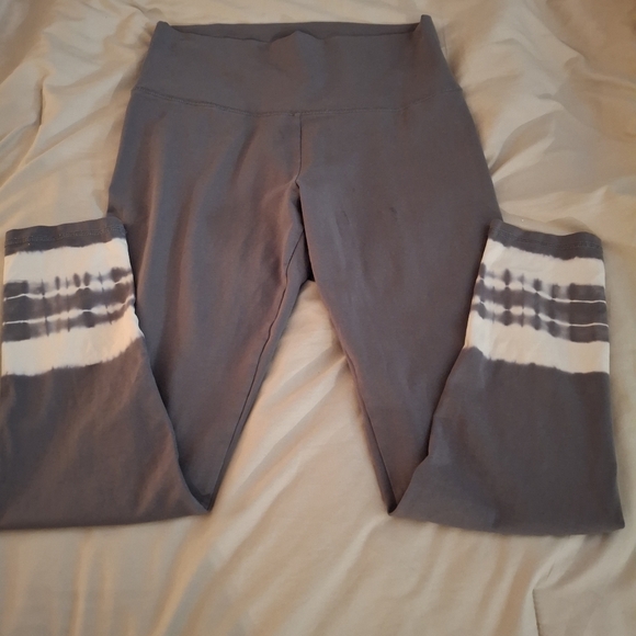 Aerie Women's High Waist Gray Leggings with White Tie Die - Picture 2 of 4